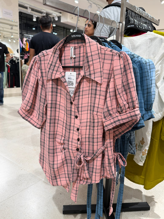 Casual shirts with knot.