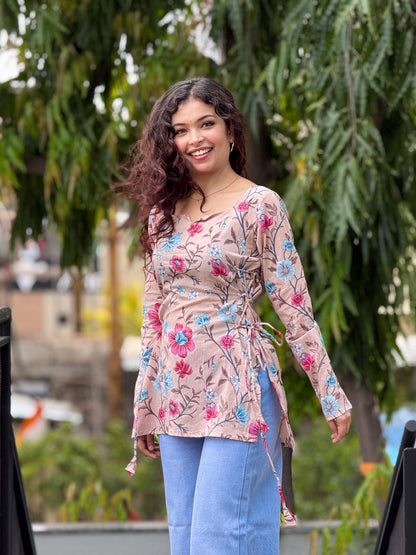 Short side knot kurti