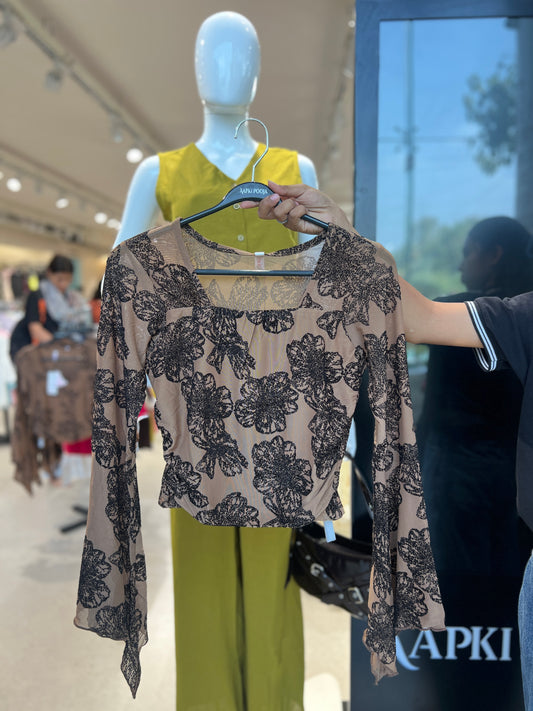 Bell sleeves top