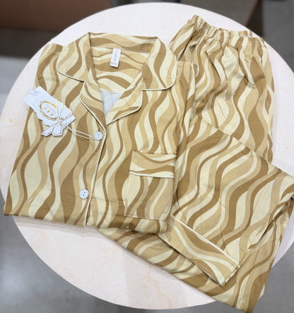 watery wavy print 2 piece night suit set