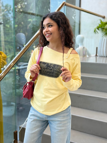One site, full sleeves, stretchable T-shirt ￼