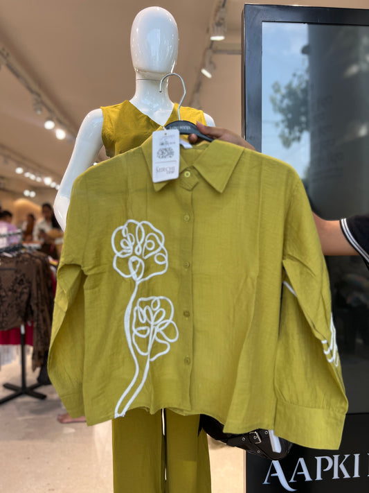 Embroidered shirt with inner.