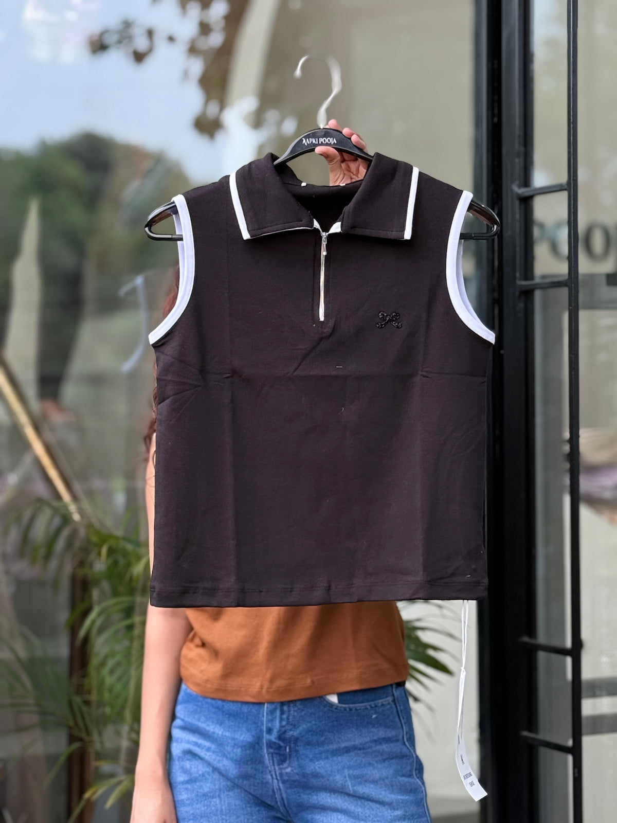 Everyday stretchable body fit bow detail Top
