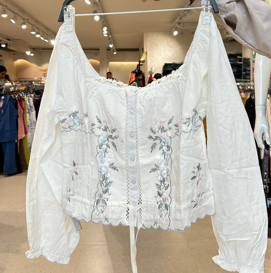 Pinteresty embroidered top