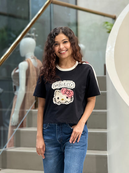 everyday T-shirt with kitty patch