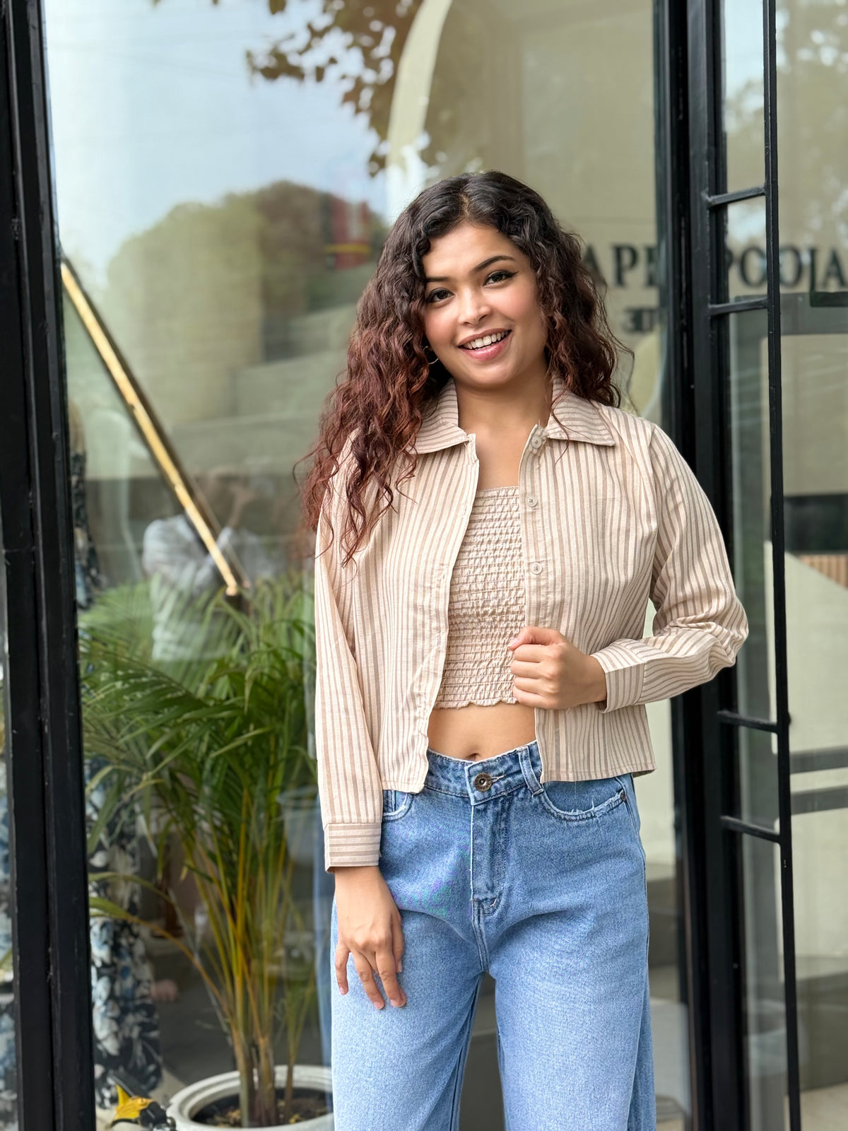 Lining detail see through shirt with inner