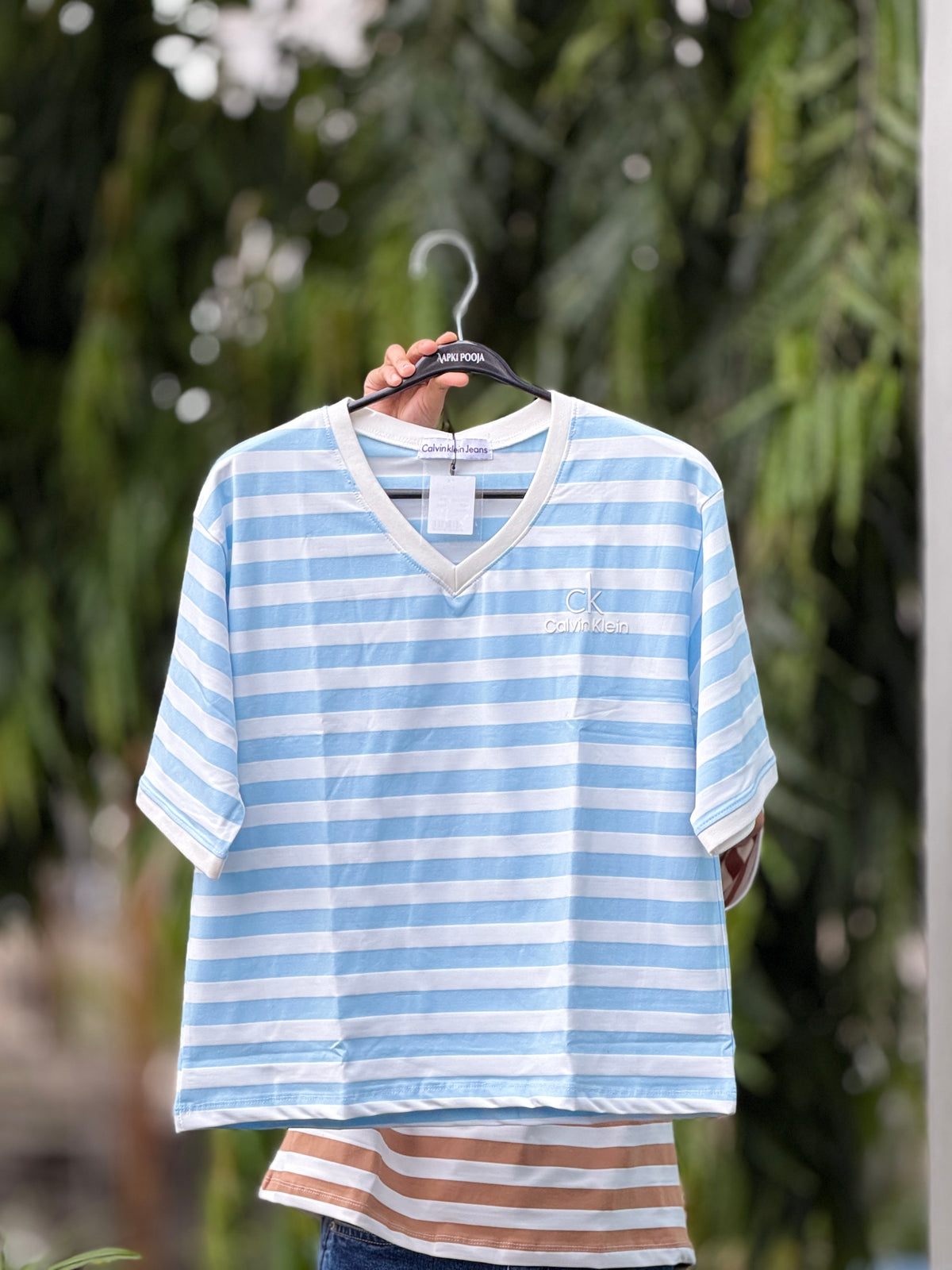 Everyday V-neck T-shirt