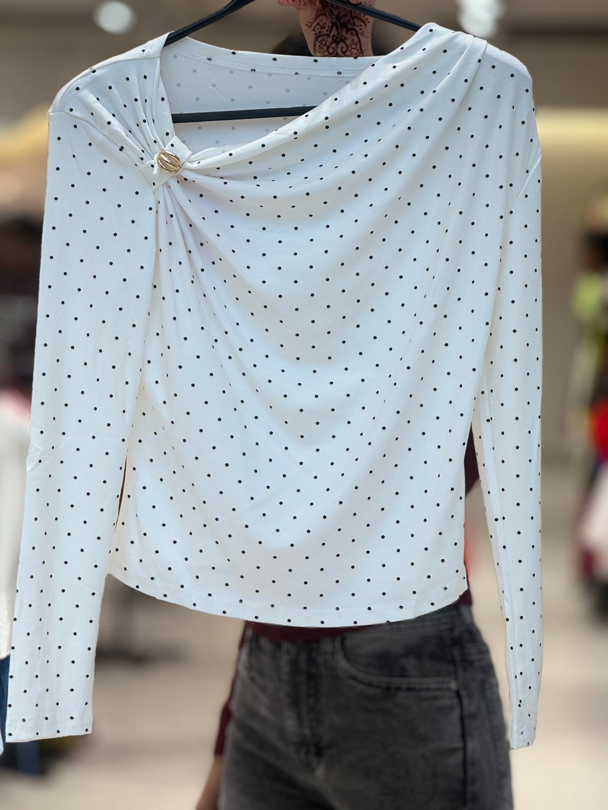partywear top with broach