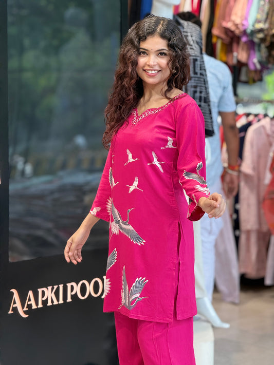 Co-ord set with neck mirror work