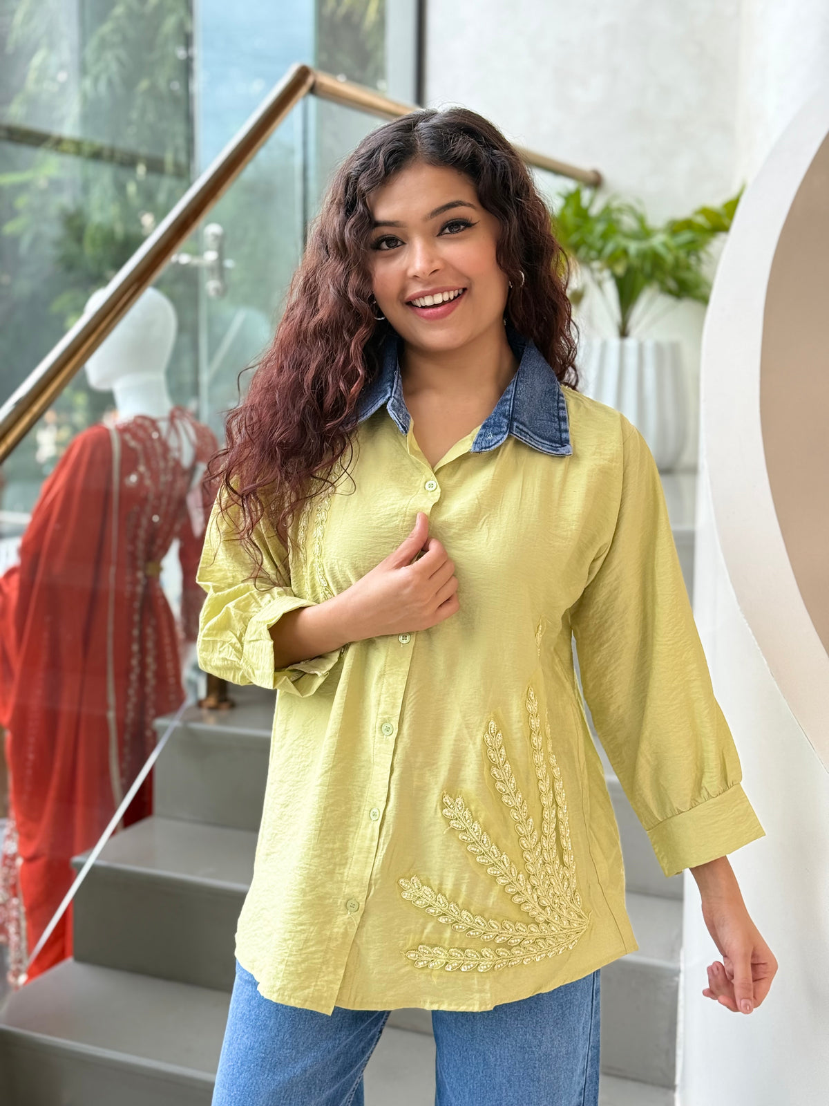 Partywear shirt with denim collar
