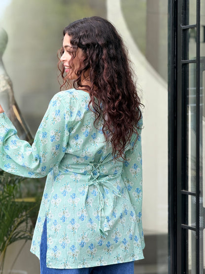 Short back dori kurti
