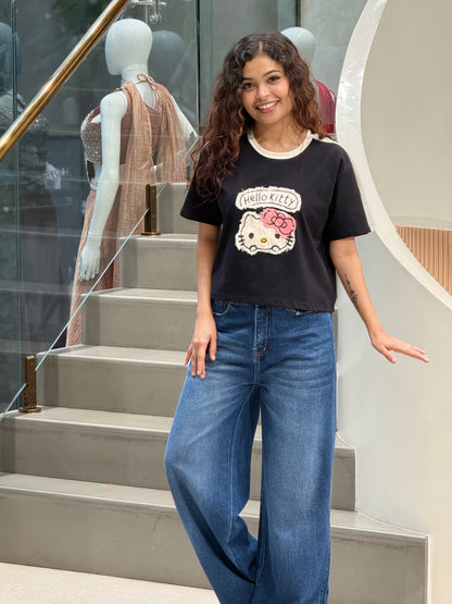 everyday T-shirt with kitty patch