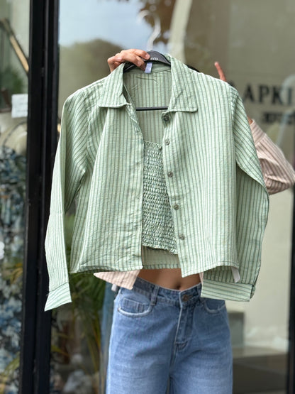 Lining detail see through shirt with inner