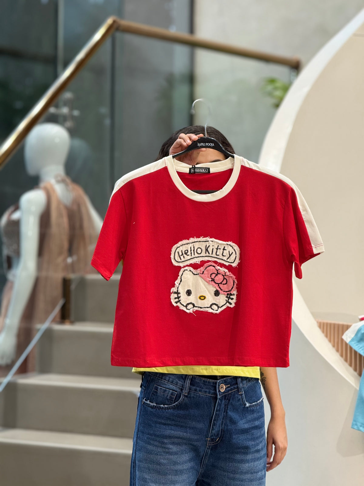 everyday T-shirt with kitty patch