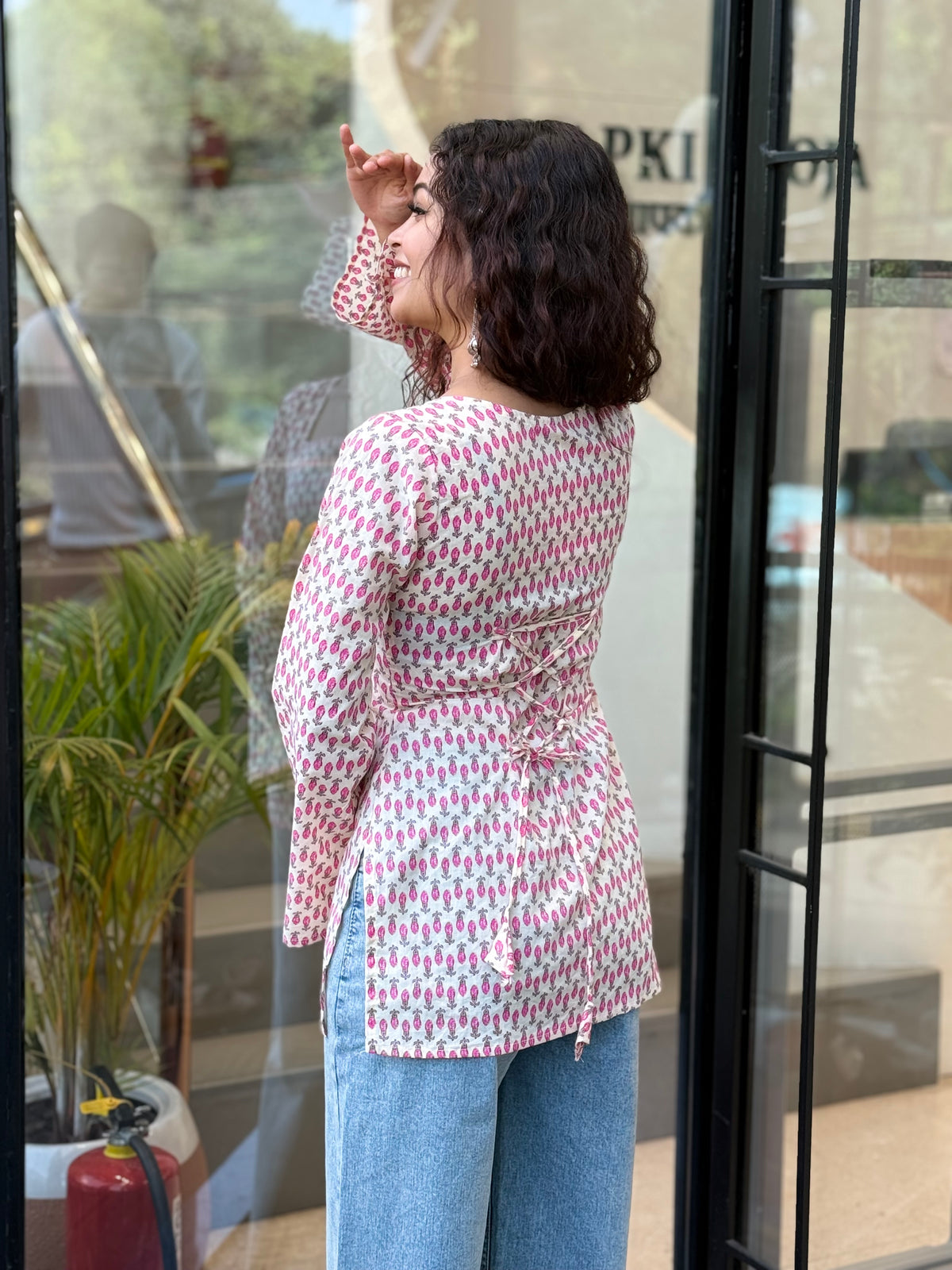 Square neck full sleeves back doori kurti