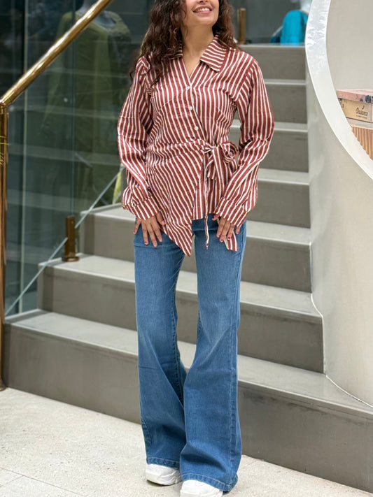 Shirt with side knot