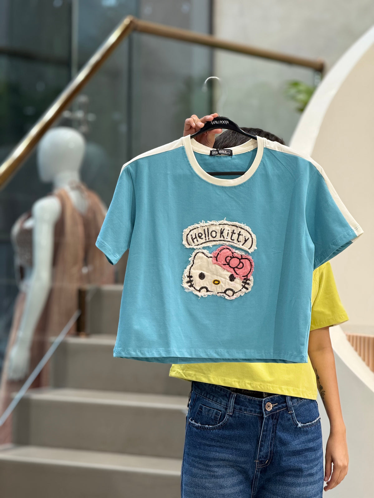 everyday T-shirt with kitty patch