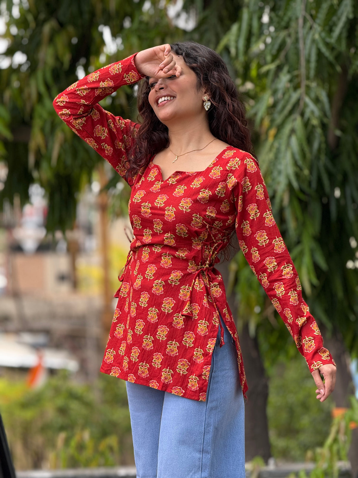 Short side knot kurti