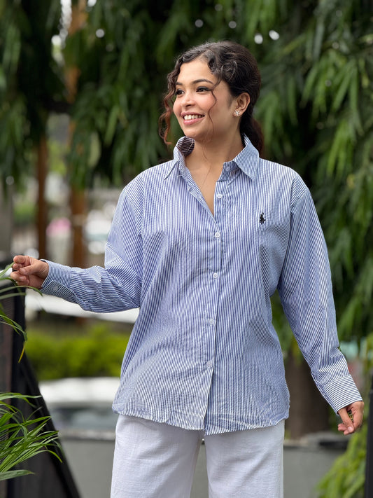 Shirt with back bow detail