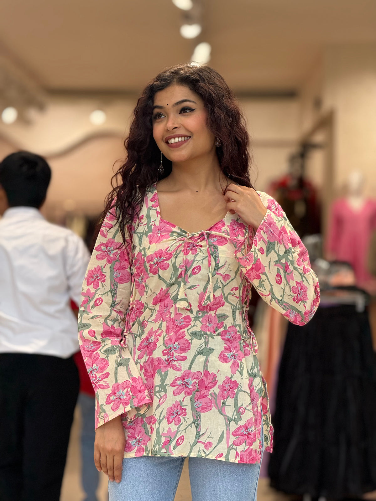 White floral short kurti with front and back dori