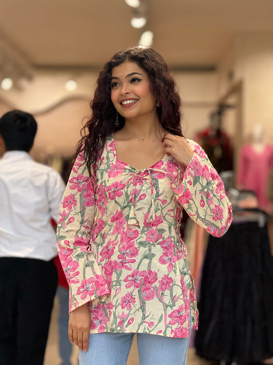 White floral short kurti with front and back dori