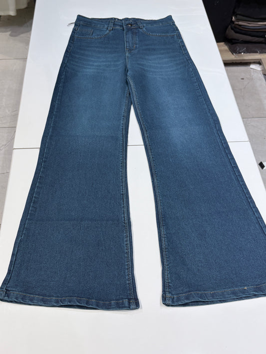 bootcut jeans
