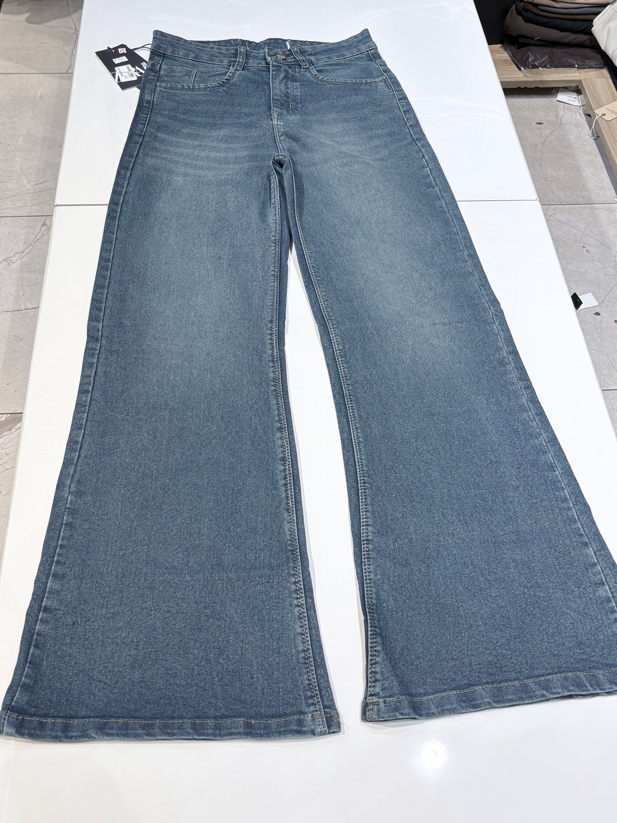 bootcut jeans